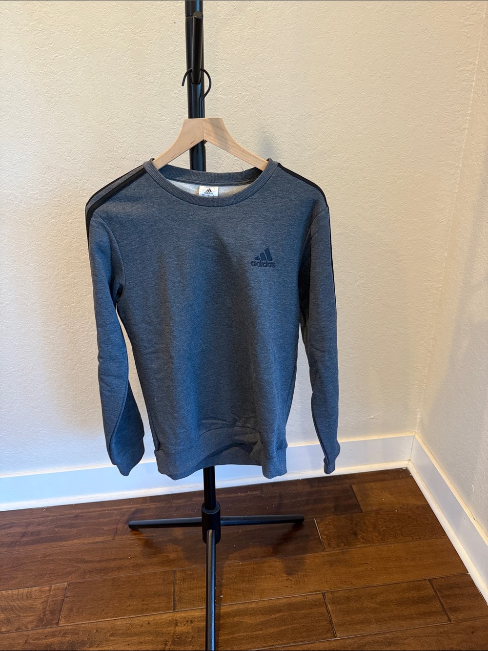 adidas Men's Dark Gray Crewneck Sweatshirt with Shoulder Stripes